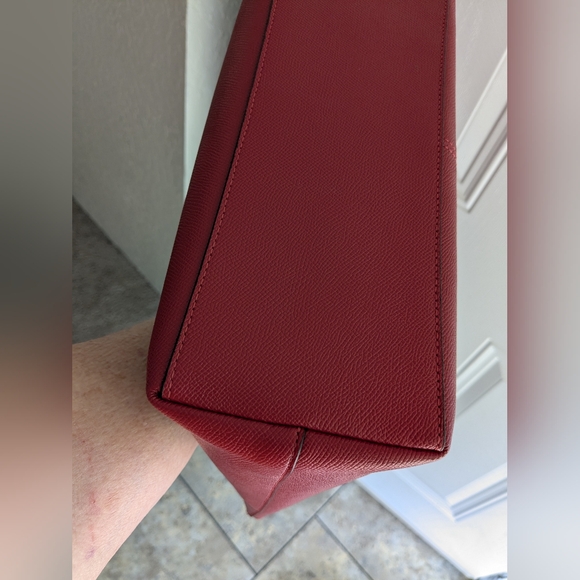 Coach Bag Red ♥️♥️♥️Like New No Call Outs 15.5 Wx 10.5 L EUC - Picture 7 of 10